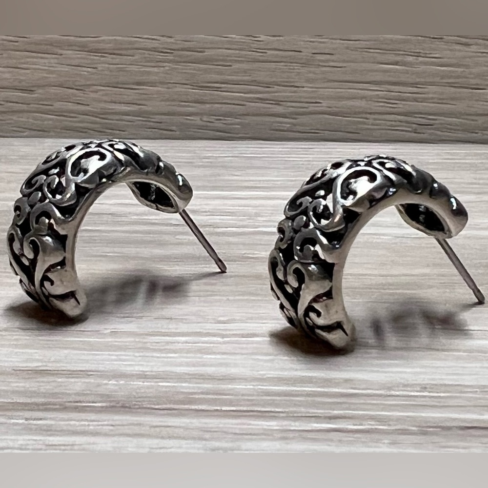 Vintage Designer ATI Mexico Sterling Silver Curved Filigree Post Earrings